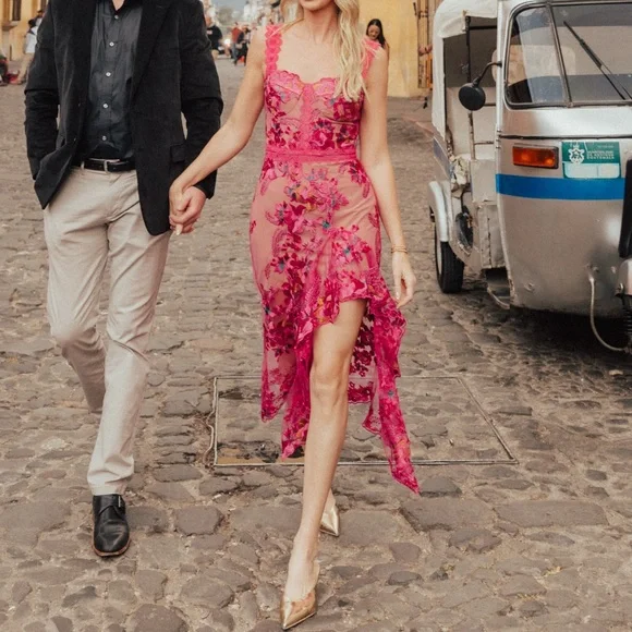 Bronx and Banco Eva Midi Dress in Pink/Fuchsia Size Small -  www.disolcolor.com